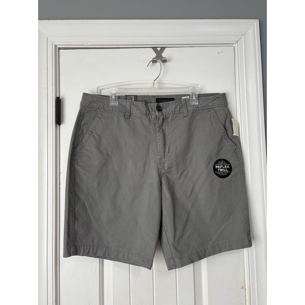 Aeropostale Men's Shorts Gray NEW Sz 36 Inseam 9.5" Flat Front‎